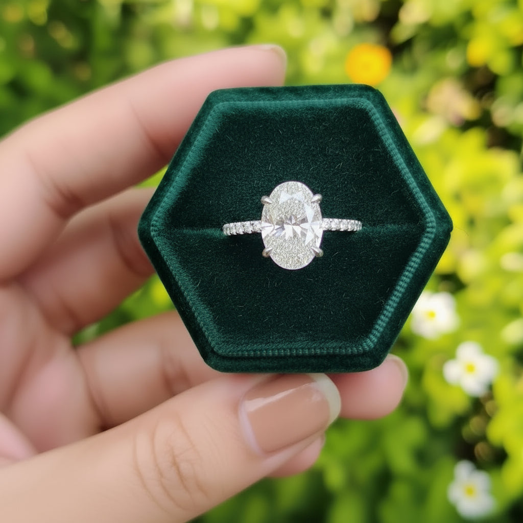 Exquisite Luxury Moissanite Engagement Ring for Women – Elegant Oval Cut with Hidden Halo Design, Available in 1 to 4 Carats, GRA Certified, Crafted in S925 Sterling Silver – Perfect Wedding Band and Holiday Gift